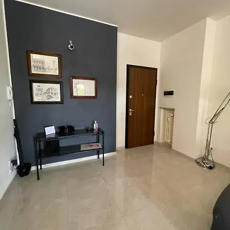 Terrace House Mq 80 Adiacente Ospedale E Clinica Apartment *