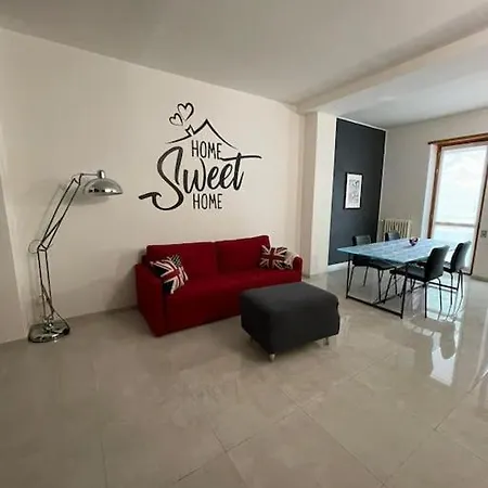 Terrace House Mq 80 Adiacente Ospedale E Clinica *