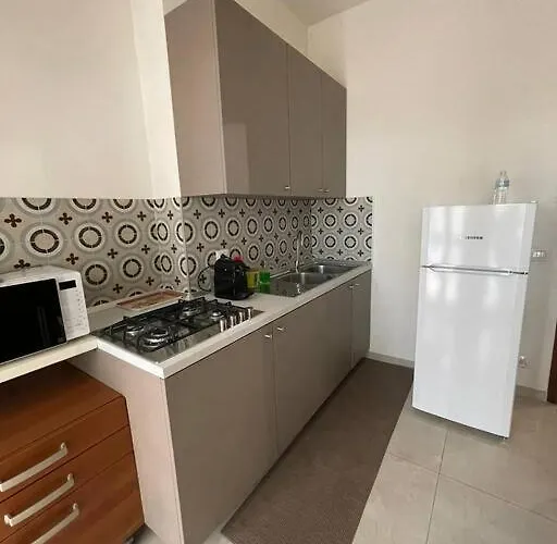 Διαμέρισμα Terrace House Mq 80 Adiacente Ospedale E Clinica *