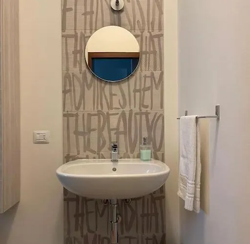 Terrace House Mq 80 Adiacente Ospedale E Clinica Διαμέρισμα *